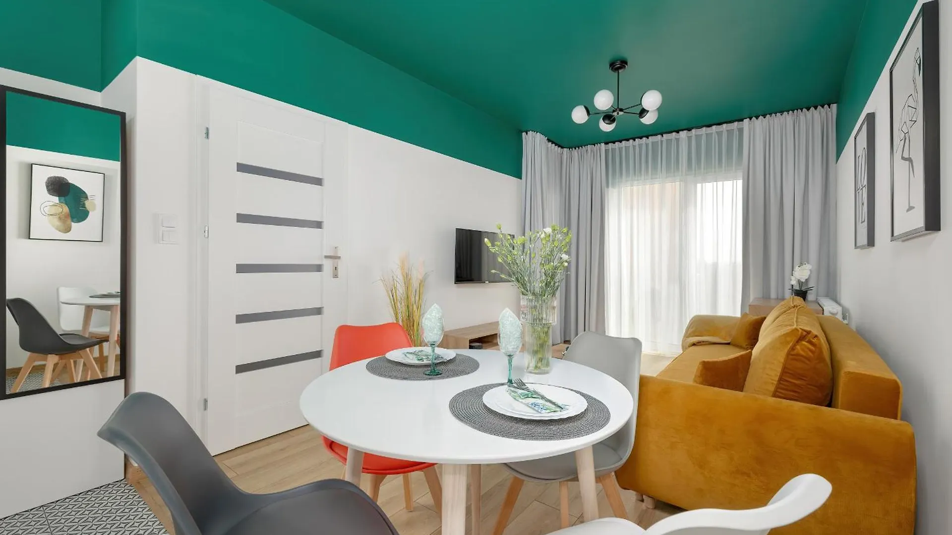 Unique Marina 1 Apartment With Spacious Balcony In Kolobrzeg By Noclegi Renters