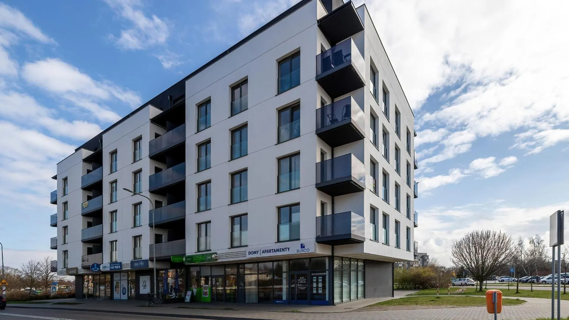 Unique Marina 1 Apartment With Spacious Balcony In Kolobrzeg By Noclegi Renters Poland